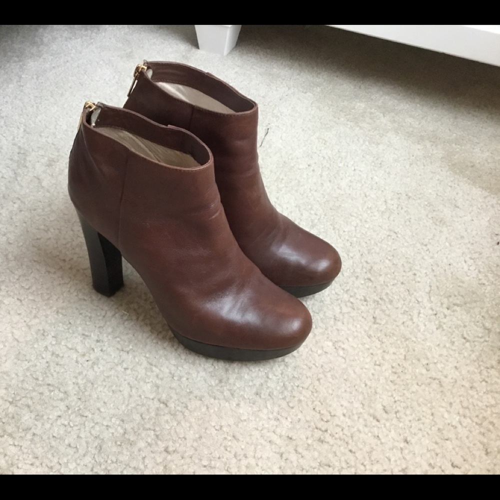 Michael Kors "Mocha" Lesly Booties size 9